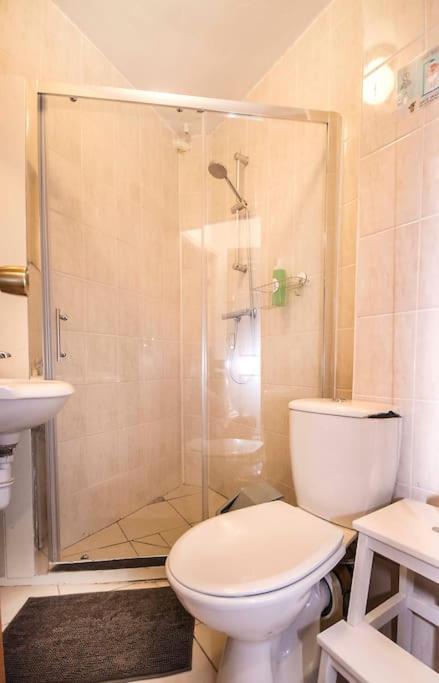 Lovely Budget Double Ensuite In Bricklane Londra Exterior foto
